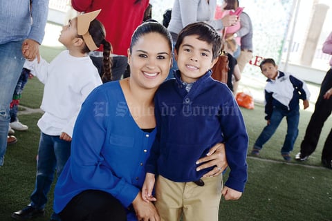 10042016 EVENTO ESCOLAR.  Elizabeth y David.