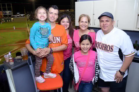 09042016 Victoria, Christian, Mariely, Gris, Vale y David.