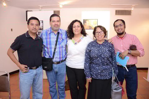 15042016 EVENTO CULTURAL.  Salvador, Antonio, Sandra, Ana María, Omar.