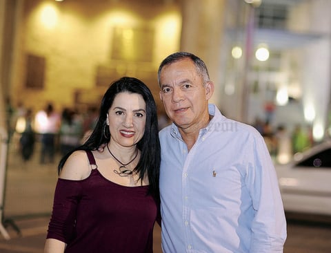 17042016 Lorena y Rogelio.