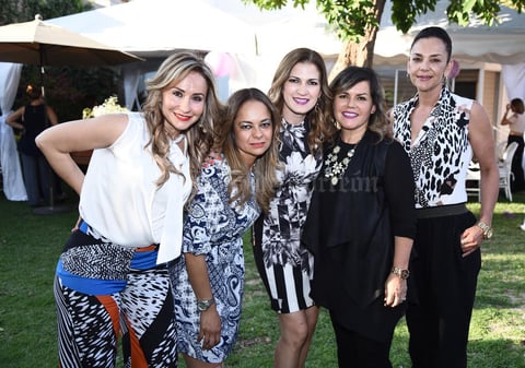 18042016 EN EL CUMPLEAñOS DE CLAUDIA.  Ana Guerra, Laura Pedroza, Estefanía Gómez y Silvia Padilla acompañaron a Claudia Campo en su fiesta.