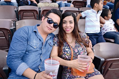 19042016 Gerardo y Yerelin.