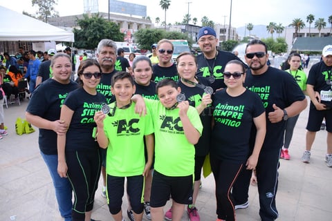 22042016 RUNNERS.  Familia Meléndez.