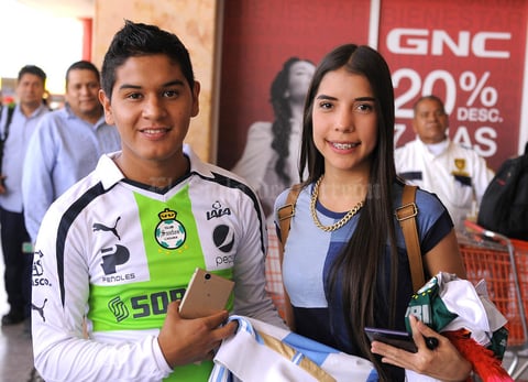 28042016 Erick y Jesu.