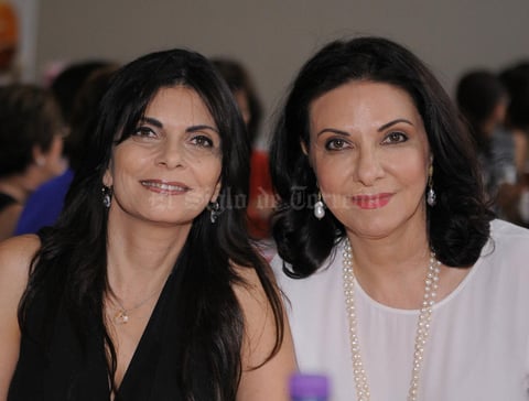 29042016 MUY GUAPAS.  Gina y Guille.