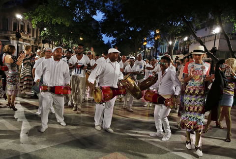 La cultura de Cuba amenizó de manera agradable este evento.