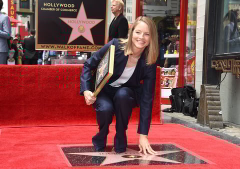 Jodie Foster develó su estrella en el célebre Paseo de la Fama de Hollywood.