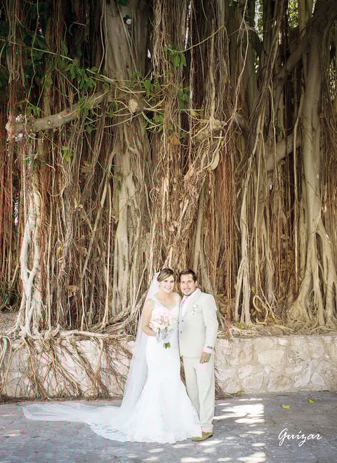 01052016 Karla Paola Martínez Montiel y Gustavo Alejandro Ramírez Aguillón contrajeron matrimonio el 16 de abril de 2016. Ellos son hijos de los señores: Gerardo Martínez Atayde y Lidia Montiel Cuevas; Jonatan Ramírez Lomas y Martha Aguillón Gallegos.- Fotografía Guizar
