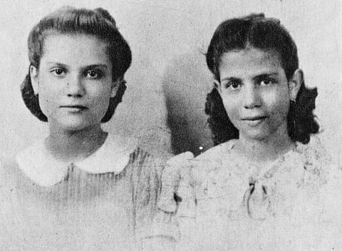 08052016 Señoritas Paulina y Martha Valdés Chabre, de Torreón, Coah.