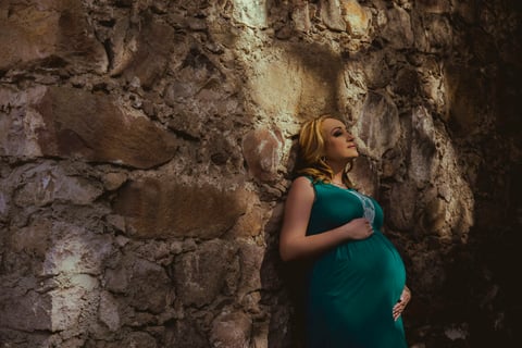 A sus 17 años, Sonia Yadira fue madre de su primer hijo y posteriormente se abocó a salir adelante hasta lograr sus metas profesionales y convertirse nuevamente en madre a sus 39 años de edad.