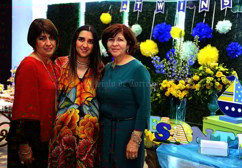 Las organizadoras de este festejo fueron Silvia de Medina, Julia María de Ayup y Silvia de Garibay