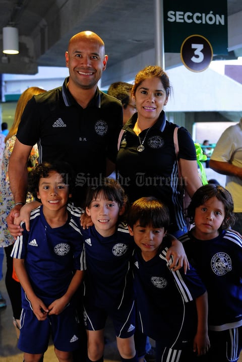 Diego, Cynthia, André, Bryan, Ricardo e Iker