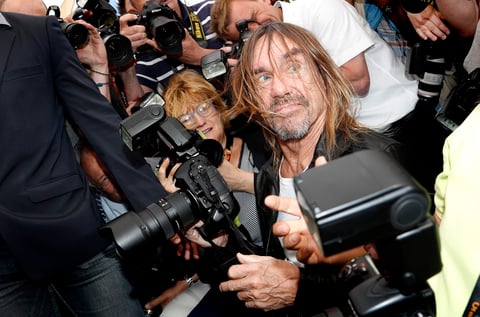"El mundo necesita amor", opinó Iggy Pop durante su paso por la edición 69 del Festival Internacional de Cine de Cannes.