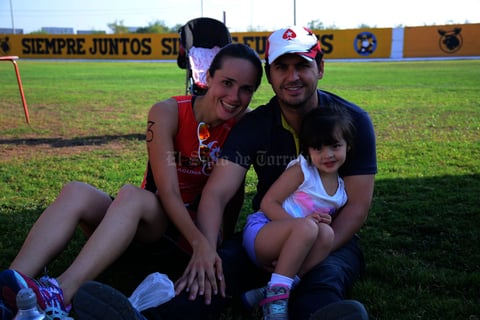 Nora, Renata y Alfredo