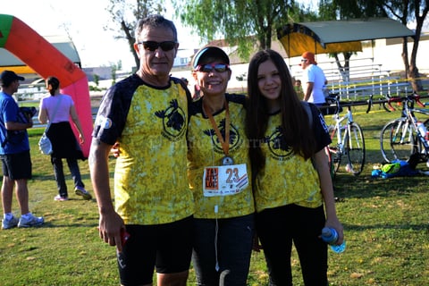 Arturo, Ari y Cari