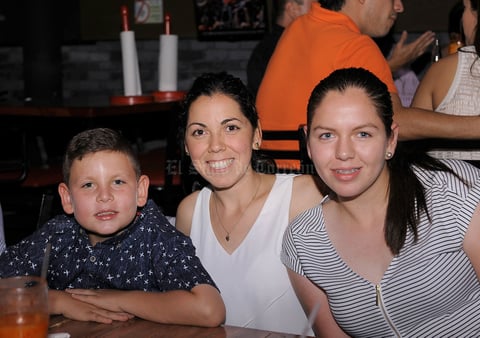 Santiago, Pamela y Regina