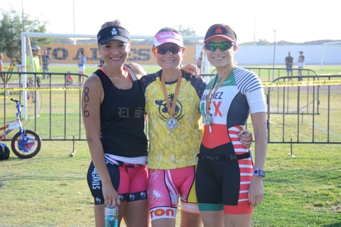Hilda, Lily y Ale