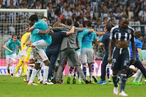 Una increíble imagen que resume la gloria y el pesar.
