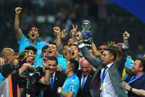 Levantaron el sexto título de su historia.