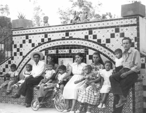 22052016 Ernesto, Guillermina, Bertha Alicia y AdriÃ¡n Rodallegas LÃ³pez. Sus padres son los seÃ±ores: Ernesto Rodallegas Reynoso y Bertha LÃ³pez de Rodallegas, de Lerdo, Dgo.