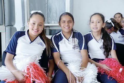 16052016 Renata, Paulina y Natalia.