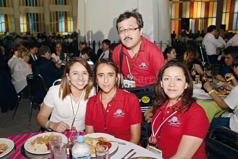23052016 Luis, Alejandra, Edith y Yamel.