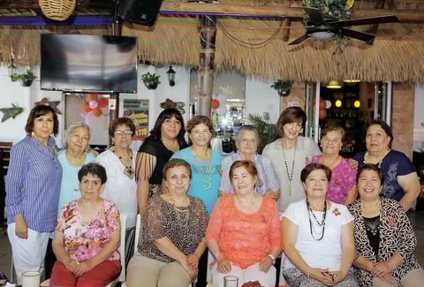 16052016 FESTEJO DEL DíA DE LAS MADRES.  Integrantes del grupo Discípulas de María, en conocido restaurante de la ciudad.