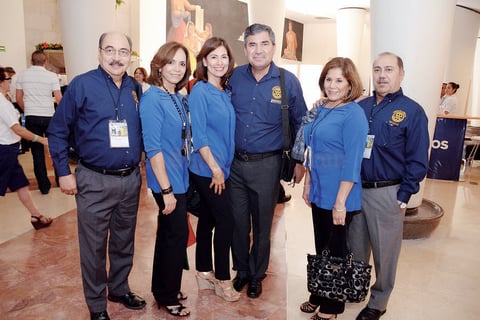 15052016 Carlos, Lorena, Olivia, Alejandro, Nacho y Magda.