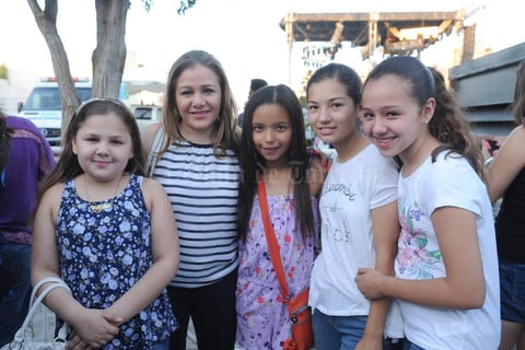 25052016 Ilse, Daniela, Maryfer, Luis Jorge, Diego y Adriana.