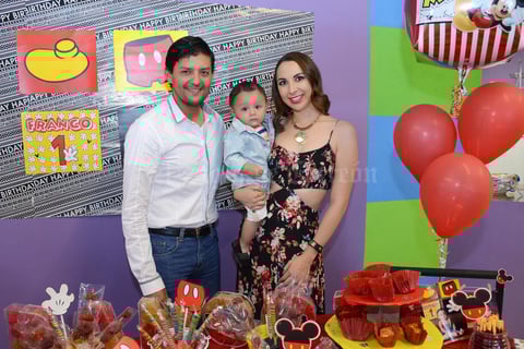 11052016 Con algunas de sus invitadas.