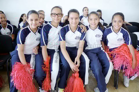 16052016 Hanna, Allison, Kate, Miros, Mafer y Natalia.