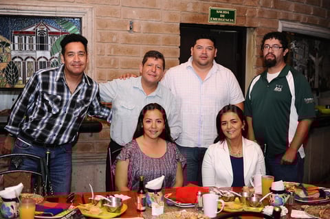 20052016 Marcela Ramos, Jaqueline Flores, Tonatiuh Barrón, David Muñoz, Luis Galindo y Jorge Prado.