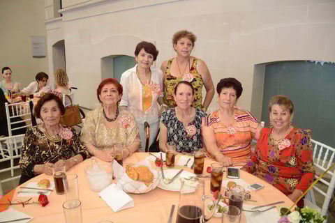 26052016 Guille, Nena, Vivis, María Teresa, Graciela, Rosy y Gaby.