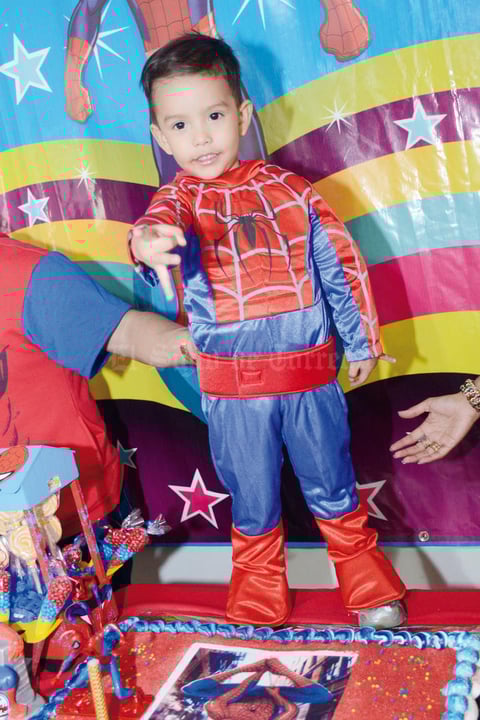 01052016 Festejando su tercer cumpleaños Gerardo Jibril como El Hombre Araña.
