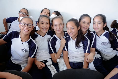 16052016 Evelyn, Ariadna, Alondra, Daniela y Ximena.