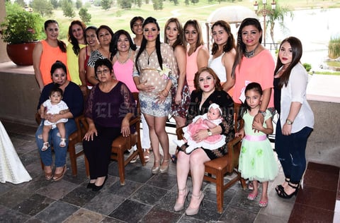 22052016 SERá MAMá.  Pamela de la Peña en el baby shower que le organizaron Silvia Casillas Hernández, Mayela Casillas Hernández y Anastasia Hernández.