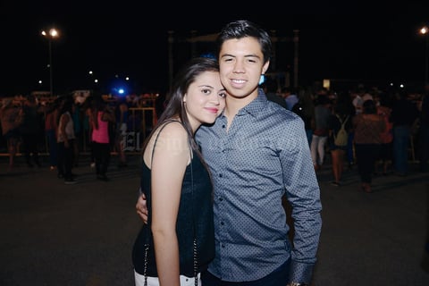 22052016 ENAMORADOS.  Nelly y Óscar.