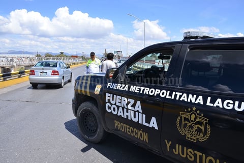 Esto con el objetivo de evitar que los ciudadanos de Gómez Palacio y Lerdo, rompan esta disposición y crucen al municipio de Torreón para adquirir bebidas embriagantes, así como detectar que no se traiga fuertes cantidades de dinero y artículos que pudieran relacionarse con la compra de votos.