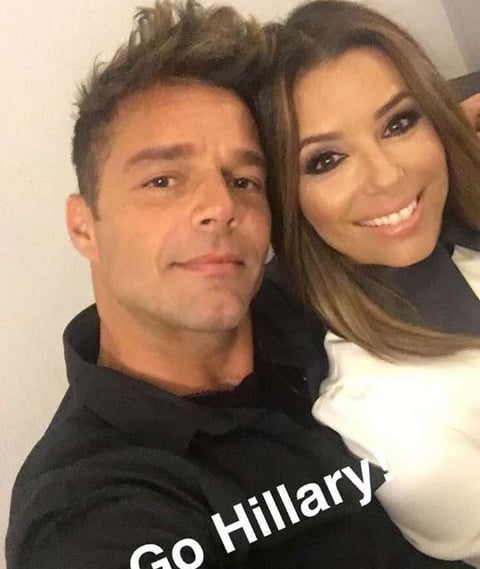 Los artistas que participaron no dudaron en tomarse "selfies".