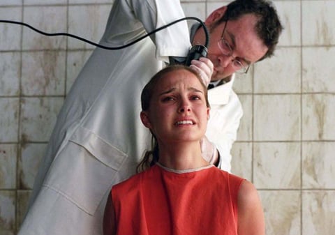 Natalie Portman se unió a la lista en el 2006 cuando apareció en la película V de Vendetta.