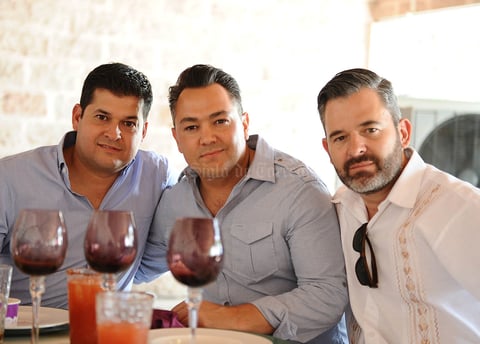 José Manuel, Alejandro y Mauricio