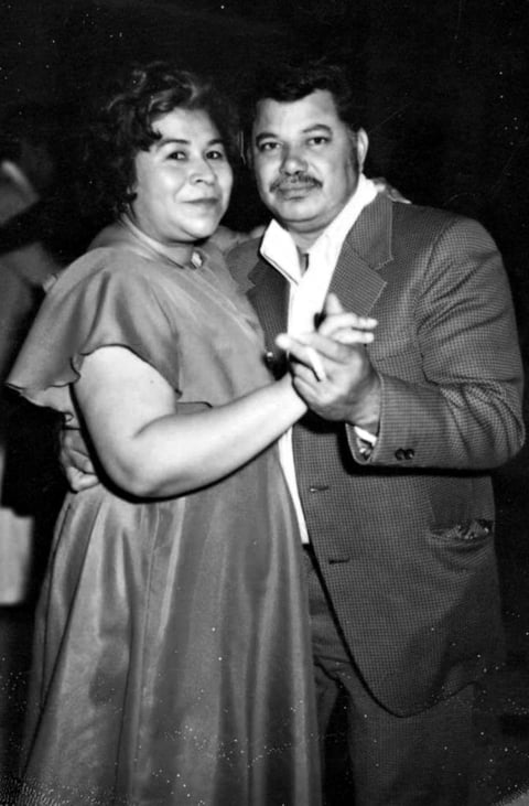 05062016 Catalina Torres de la Torre y Roberto S. Covarrubias.