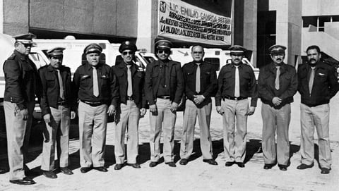 05062016 Choferes del Instituto Mexicano del Seguro Social en 1986, siendo el jefe de transporte, Raúl Alvarado.