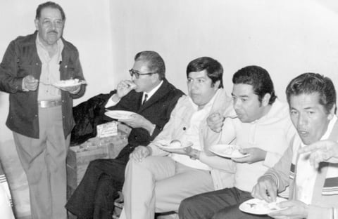 12062016 Sr. Ezequiel Alvarado, Sr. Ernesto Rodallegas Reynoso, Jesús González Cervantes, Francisco Arreola y Benjamín Guerrero, en Lerdo, Dgo., en 1980.