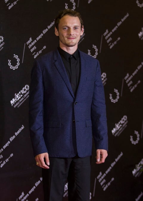 50426098. Playa del Carmen.- En el marco Riviera Maya Film Festival, el actor Anton Yelchin y el director norteamericano Joe Dante, disfrutaron de la hospitalidad mexicana, donde tuvieron oportunidad de convivir con sus seguidoras.
NOTIMEX/FOTO/JESSICA ESPINOSA/JES/ACE