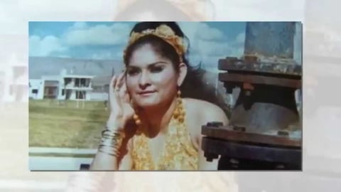 El 1 de julio de 2003, recordó la asistente, la cantante de género ranchero sufrió un derrame que la hizo caer en coma y del cual nunca despertó, aun cuando las hijas de Valdez hubieran dicho lo contrario.