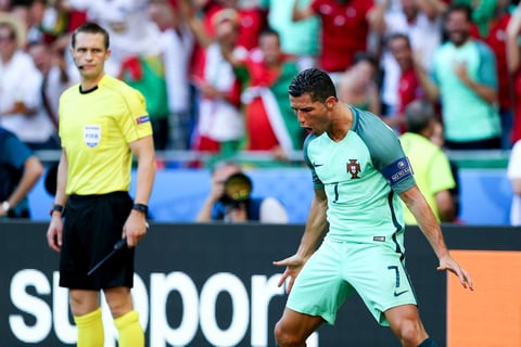Cristiano Ronaldo apareció con la selección portuguesa para que avanzaran a octavos de final como tercer lugar de grupo.