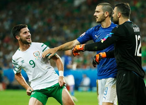 Irlanda se metió a los octavos de final como tercer lugar de grupo mientras que Italia se mantuvo en el primer lugar.