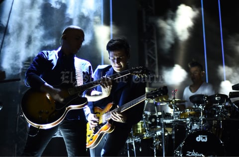 Kiny cautivó a la Plaza Mayor de Torreón con su propuesta musical.