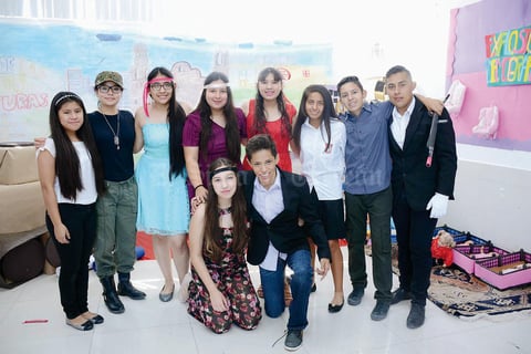 01072016 PRESENTAN PROYECTO.  Diana, Georgina, Joceline, Carla, Paola, Nidia, José Carlos, Tenssy, Joaquín y Alan.